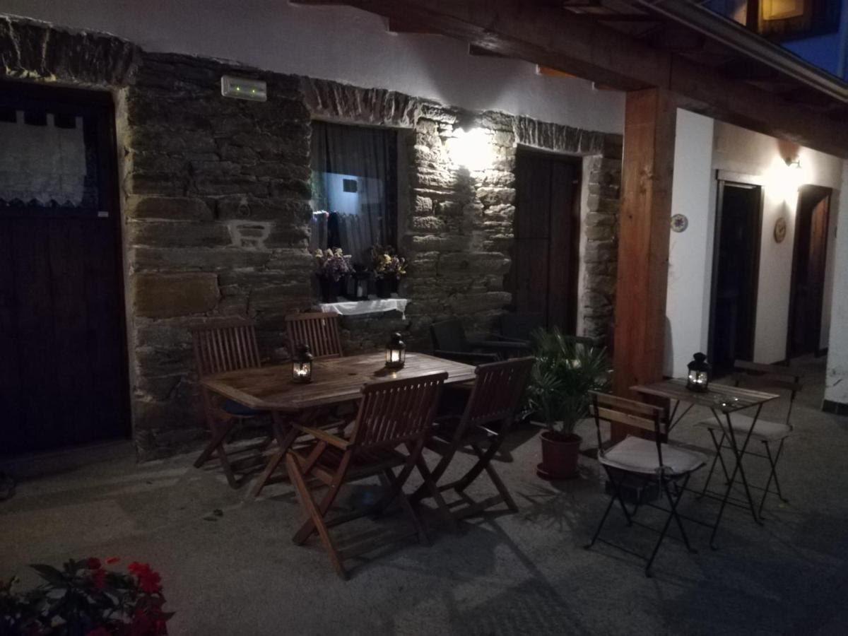 Albergue San Lazaro Саррия Екстериор снимка