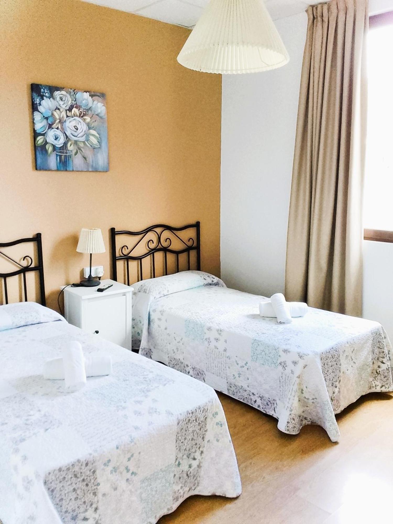 Albergue San Lazaro Саррия Екстериор снимка
