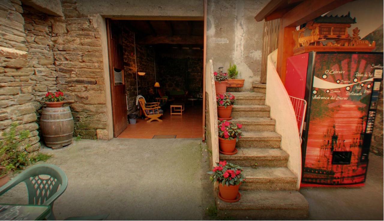 Albergue San Lazaro Саррия Екстериор снимка
